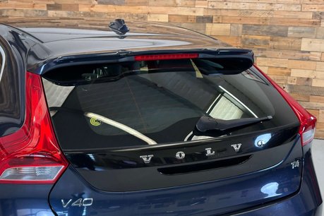 Volvo V40 1.6 T4 SE Lux Nav Hatchback 5dr Petrol Powershift Euro 5 (s/s) (180 ps) 80