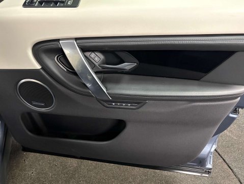 Land Rover Discovery Sport HSE MHEV 10