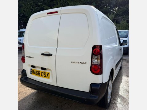 Peugeot Partner 1.6 BlueHDi 854 Professional Panel Van 5dr Diesel Manual L1 (112 g/km, 97.6 11