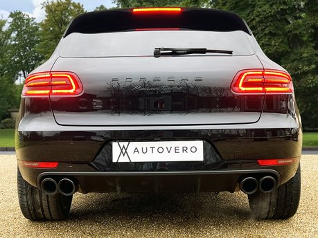 Porsche Macan TURBO PDK 6