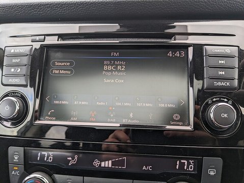 Nissan Qashqai DIG-T N-CONNECTA 28