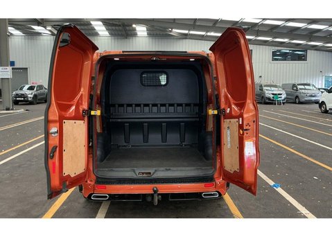 Ford Transit Custom 2.0 300 EcoBlue Limited Crew Van Double Cab 5dr Diesel Manual L1 H1 Euro 6 10
