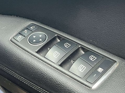 Mercedes-Benz E Class 1.8 E250 Sport CGI BlueEfficiency Automatic 2dr - NATIONAL DELIVERY* 28