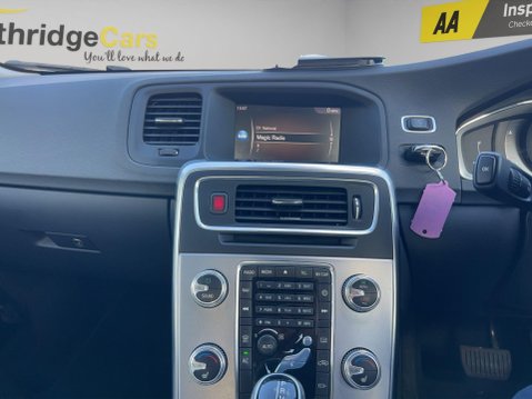 Volvo V60 2.0 D4 Lux Nav Auto Euro 6 (s/s) 5dr 27
