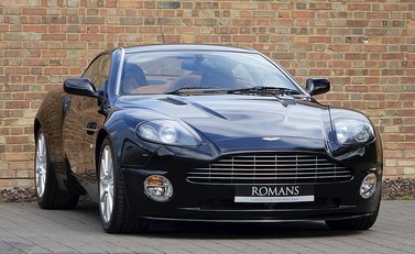 Aston Martin Vanquish S 1