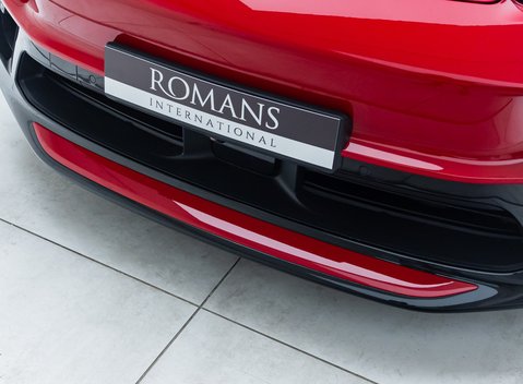 Porsche Macan GTS Electric 39