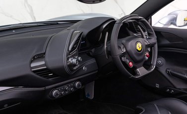 Ferrari 488 Spider 11