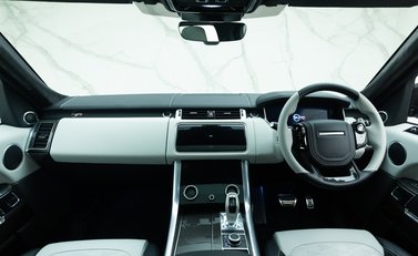 Land Rover Range Rover Sport SVR Carbon Edition 15