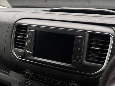 Vauxhall Vivaro 1.5 Vivaro 2900 Sportive S/S 28