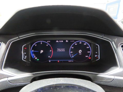 Volkswagen T-Roc 2.0 T-Roc R-Line TDI Semi-Auto 5dr 12