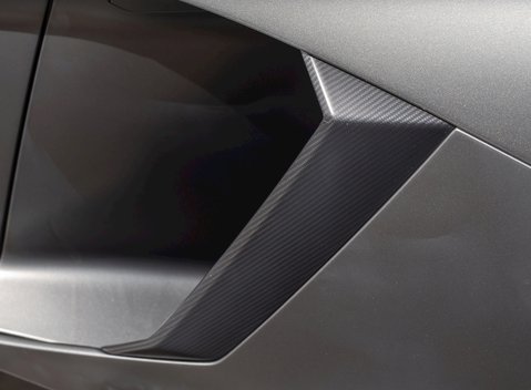 Lamborghini Aventador SV LP750-4 Roadster 29