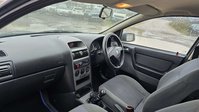Vauxhall Astra 1.4i 16v Enjoy Hatchback 5dr Petrol Manual (167 g/km, 89 bhp) 20