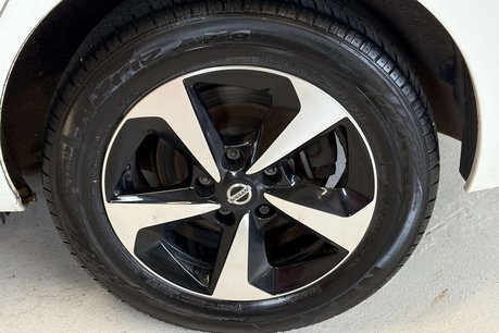 Nissan LEAF 24kWh Visia Hatchback 5dr Electric Auto (107 bhp) 68