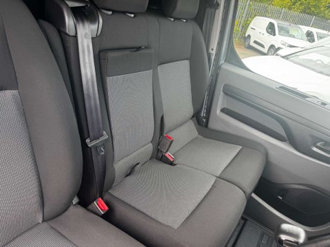 Vauxhall Vivaro 2.0 Turbo D 3100 Sportive Panel Van 6dr Diesel Manual L2 H1 Euro 6 (s/s) (1 15