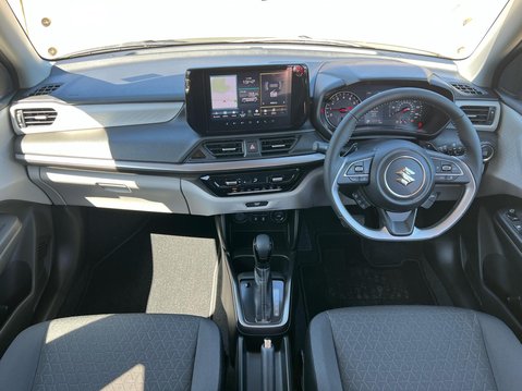 Suzuki Swift 1.2 Hybrid ULTRA 10