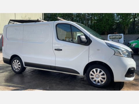 Renault Trafic 1.6 dCi 27 Business+ Panel Van 5dr Diesel Manual SWB Standard Roof Euro 5 ( 6