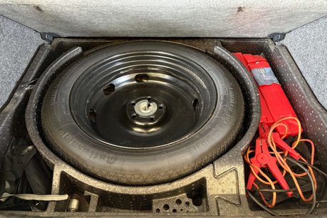 Volkswagen Tiguan 2.0 TDI BlueMotion Tech SE SUV 5dr Diesel Manual 2WD Euro 5 (s/s) (140 ps) 19