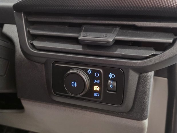 Ford Transit Custom Transit Custom 280 L1 Diesel FWD 2.0 Eco Blue 136ps H1 Van Trend 22