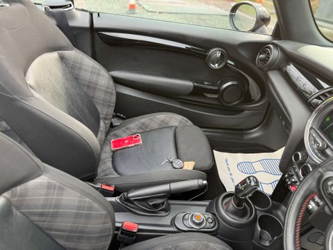 Mini Convertible 2.0 Cooper S Auto 2dr 75