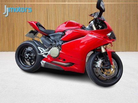 Ducati 1299 1299 Super Sports Petrol Manual Euro 3 (197 ps) 2