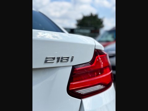 BMW 2 Series 1.5 218i Sport Euro 6 (s/s) 2dr 7