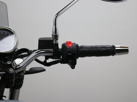 Moto Guzzi V7 V7 IV SPECIAL 18