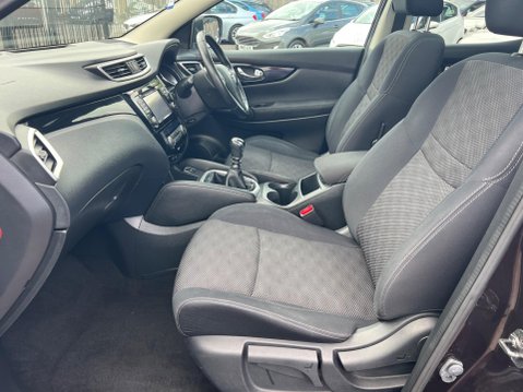 Nissan Qashqai 1.2 DIG-T Acenta Premium 2WD Euro 5 (s/s) 5dr 24
