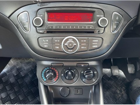 Vauxhall Corsa 1.3 CDTi FWD L1 H1 (s/s) 3dr Start/Stop 27