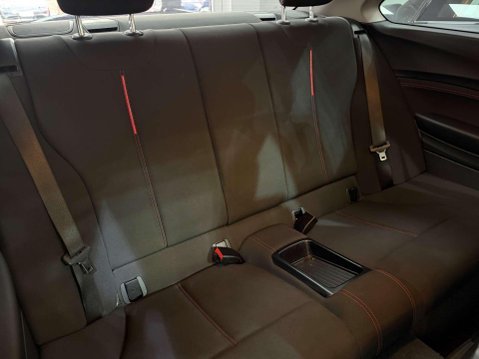 BMW 2 Series 2.0 220i Sport Coupe 2dr Petrol Auto Euro 6 (s/s) (184 ps) 26