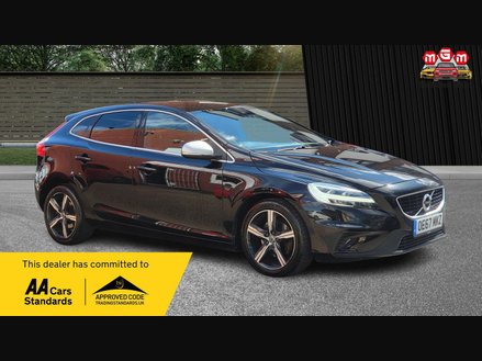 Volvo V40 T2 R-DESIGN NAV PLUS