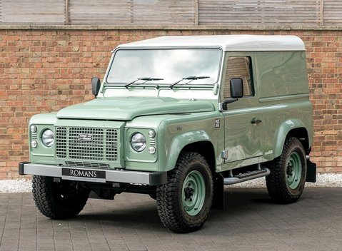 Land Rover Defender 90 Heritage Hard Top 8