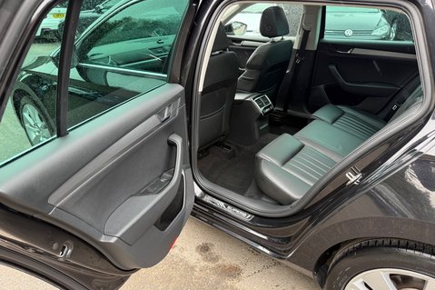 Skoda Superb SE L EXECUTIVE TDI - PANORAMIC SUNROOF  20