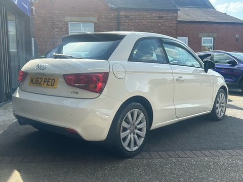 Audi A1 TFSI SPORT 3