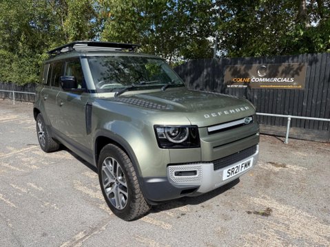 Land Rover Defender HSE MHEV 1