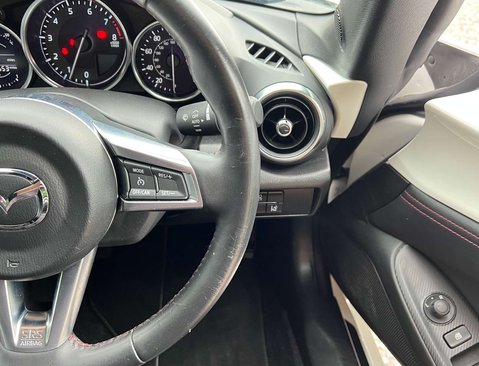 Mazda MX-5 1.5 MX-5 Sport 2dr 27