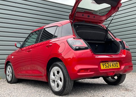 Suzuki Swift MOTION 17