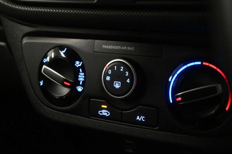 Hyundai i10 1.0 i10 SE Connect MPI Auto 5dr 48