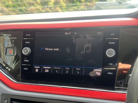 Volkswagen Polo 1.0 Polo Beats TSi Semi-Auto 5dr 21