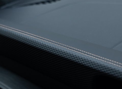 Porsche 911 GT3 TOURING (992.2) 22