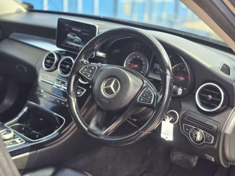 2016 Mercedes-Benz C-Class thumbnail 14