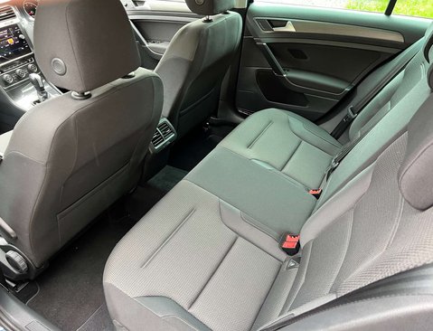 Volkswagen Golf 1.5 Golf Match Edition TSi Evo Semi-Auto 5dr 44