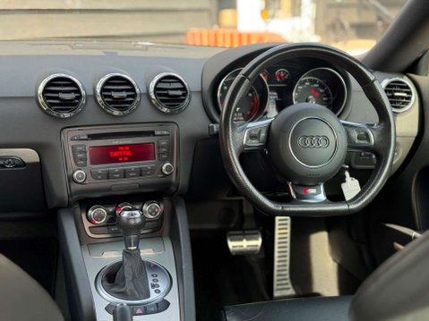 Audi TT 2.0 TFSI S line Coupe 3dr Petrol S Tronic Euro 5 (s/s) (211 ps) 25