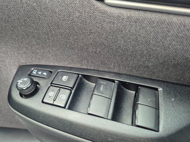 Mazda 2 Hybrid EXCLUSIVE-LINE 11