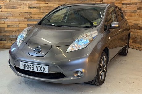 Nissan LEAF 30kWh Tekna Hatchback 5dr Electric Auto (109 bhp) 3