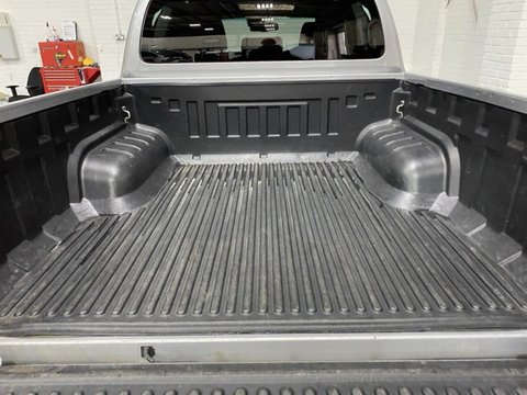 Toyota Hilux INVINCIBLE X 4WD 8