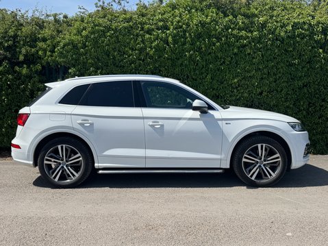 Audi Q5 2.0 TFSI S line SUV 5dr Petrol S Tronic quattro Euro 6 (s/s) (252 ps) 5