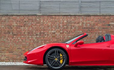 Ferrari 458 Spider 24