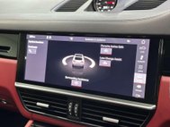 Porsche Cayenne 3.0T V6 Coupe 5dr Petrol TiptronicS 4WD Euro 6 (s/s) (340 ps) 42