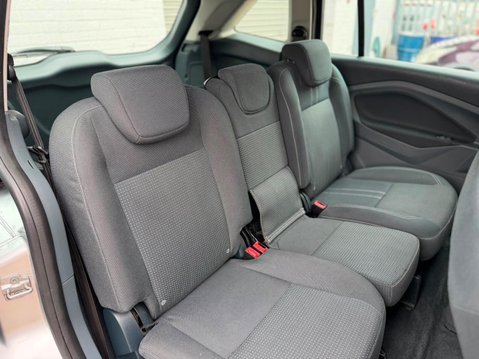 Ford Grand C-Max 1.6 TDCi Titanium Euro 5 5dr 12