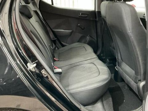 Hyundai i10 1.0 S Euro 6 5dr 9